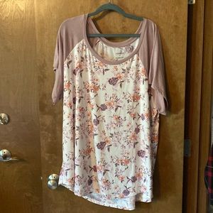 Torrid super soft tshirt. Size 5.